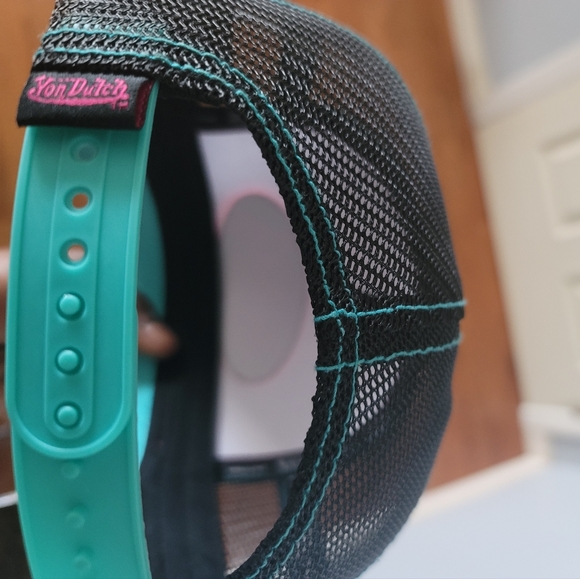 Von Dutch Trucker Hat - Picture 2 of 3